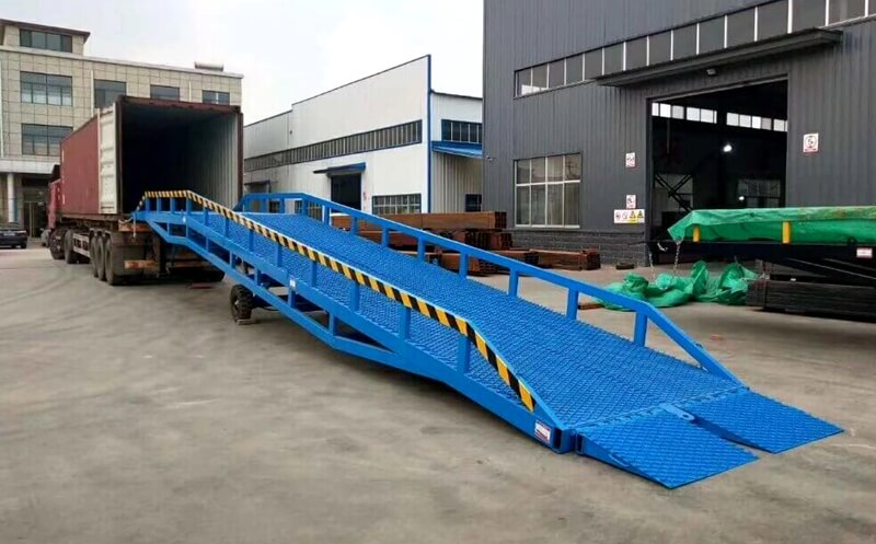 移动式登车桥插图 移动式登车桥插图