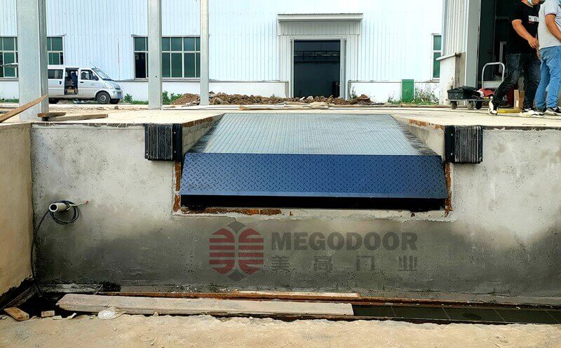 Fixed Dock Levelers: Achieving Efficient and Safe Cargo Handling Solutions插图 Fixed Dock Levelers: Achieving Efficient and Safe Cargo Handling Solutions插图