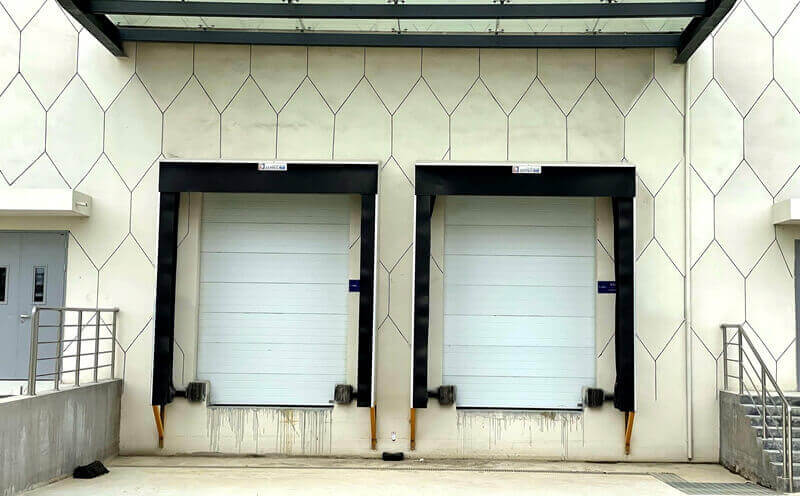 Cold Storage Insulated Inflatable Dock Seal插图 Cold Storage Insulated Inflatable Dock Seal插图