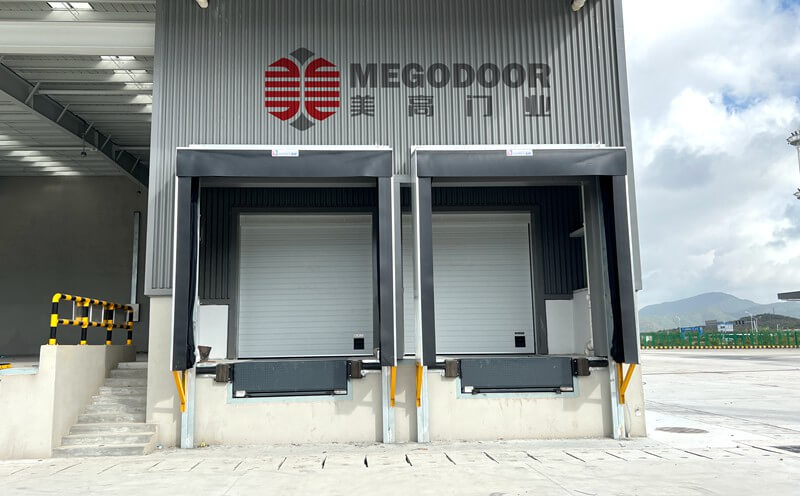 Cold Storage Insulated Inflatable Dock Seal缩略图